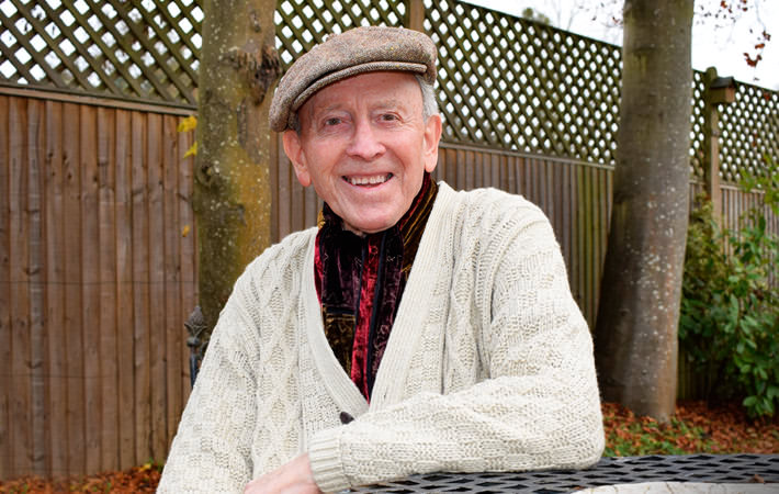 Vince Hill outside portrait 