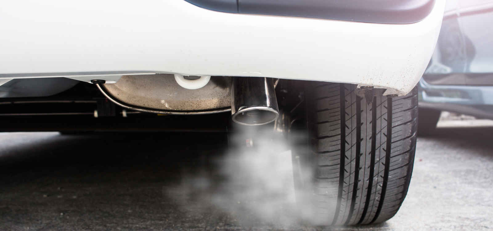 Car fumes, pollution, exhaust