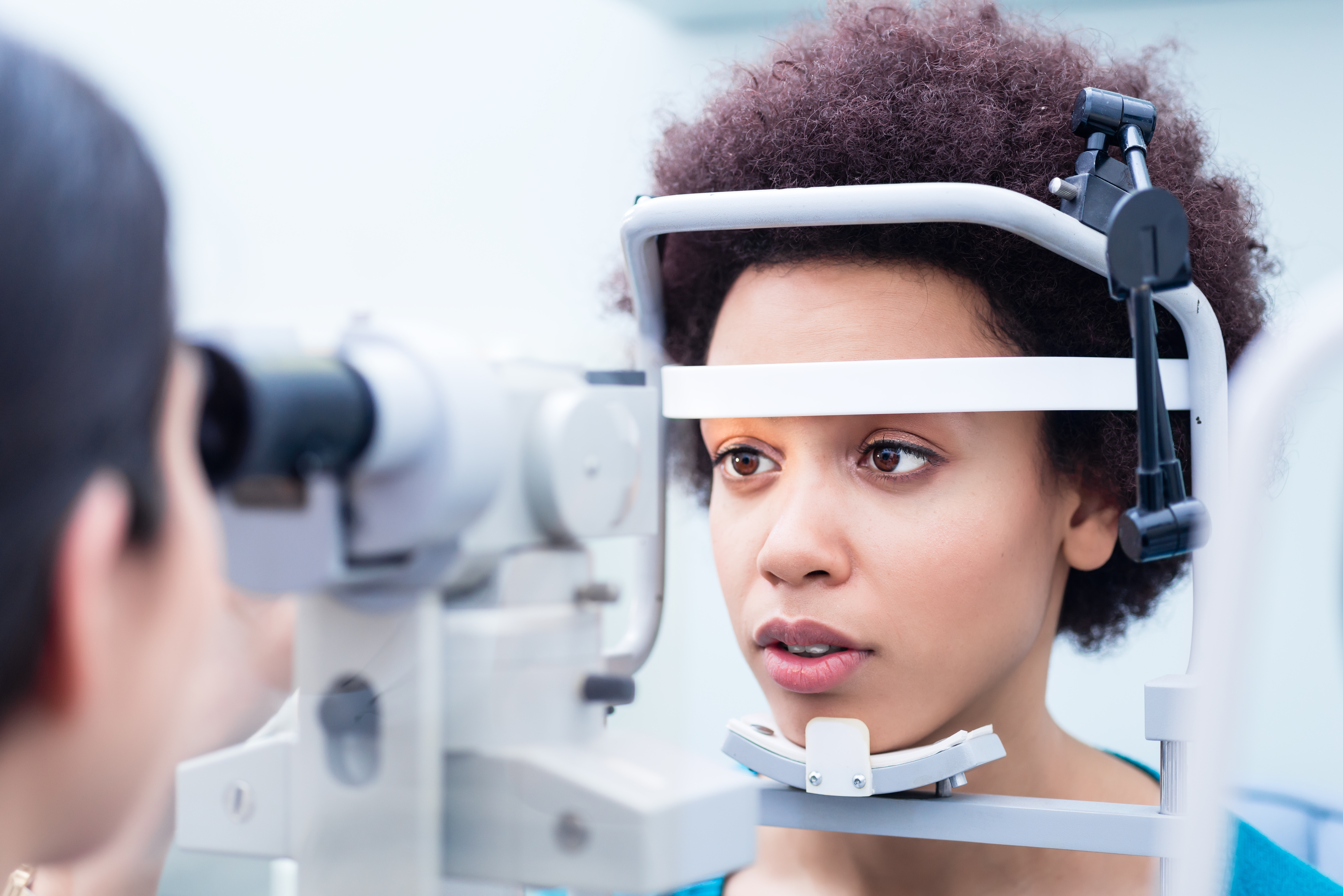 How is macular disease diagnosed? primary image