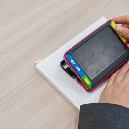 electronic magnifier